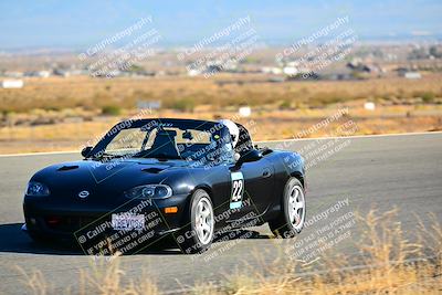 media/Nov-16-2024-Extreme Speed (Sat) [[6587d07cc4]]/Gold Group/Session 3 (The Bowl)/